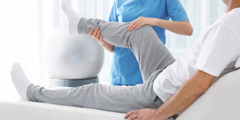 Prévoyance Masseur kinésithérapeute Nice : comment maintenir ses revenus en cas d'arrêt de travail, d'invalidité ou de décès ?